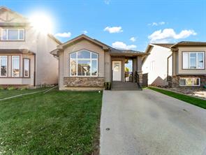 131 Hamptons Way SE, Medicine Hat